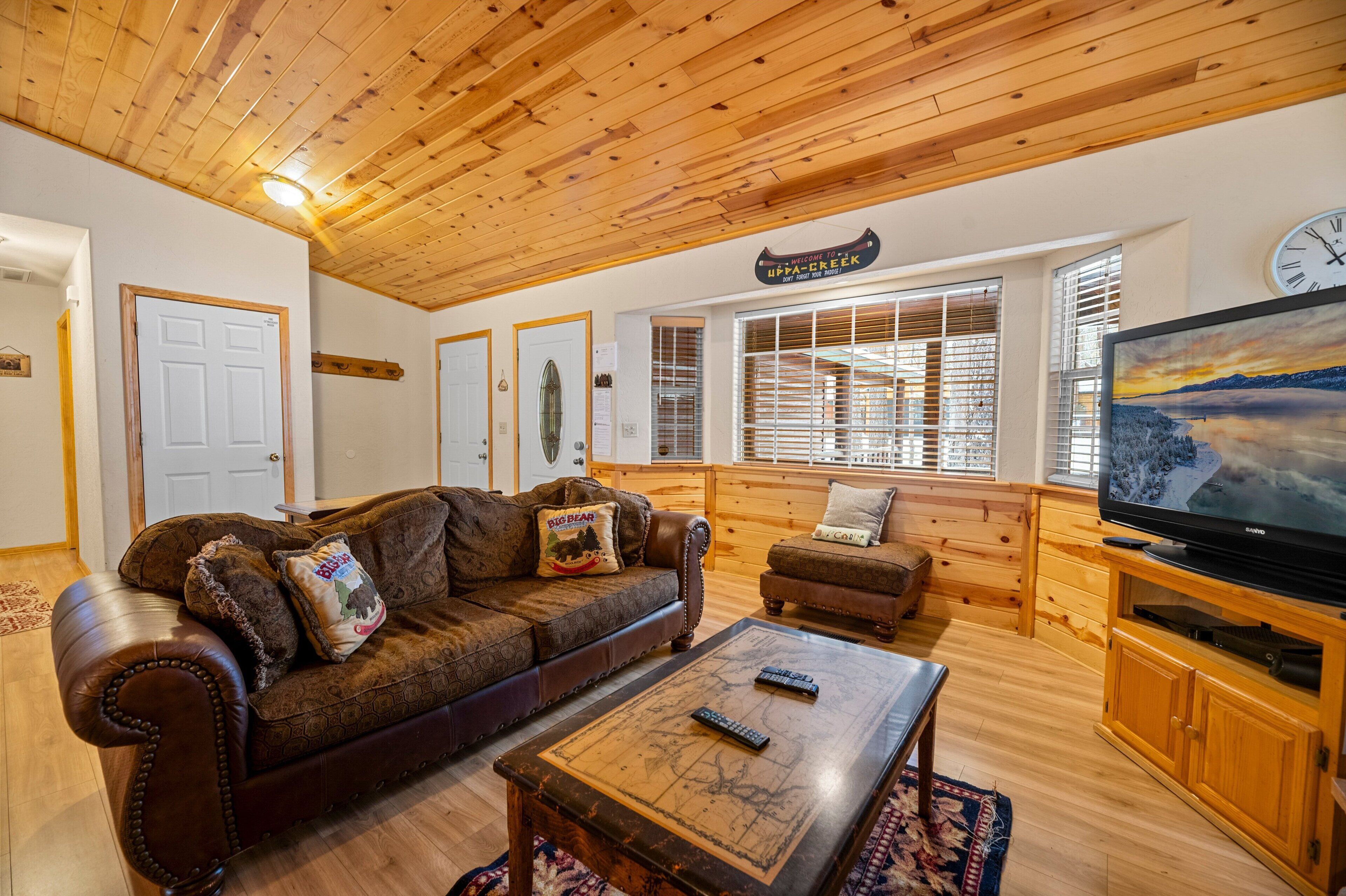 Smart TV, fireplace, DVD player, foosball