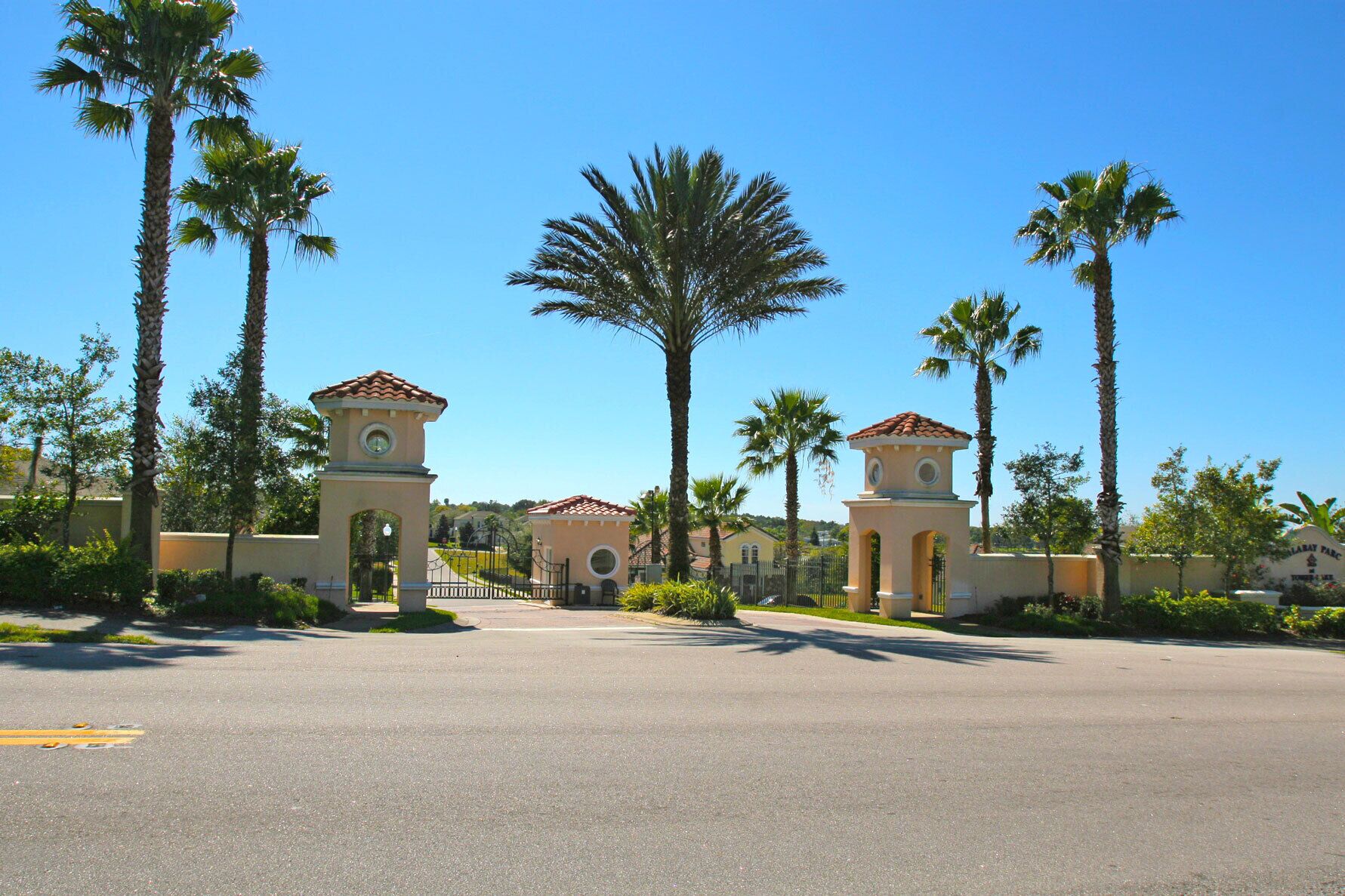 Luxury villa near from themed parks....