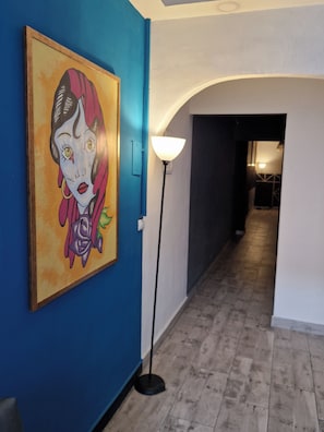 40-inch Smart TV with digital channels - $ PROMO $ 3 Bedrooms with Bathrooms apartment & Jacuzzi in Lleras park @Poblado (Medellín)