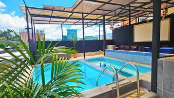 Apartamento de lujo, 3 habitaciones, vistas a la ciudad (Apartment 401) | Terraza o patio