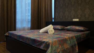 Superior Studio, 1 King Bed, Accessible, Non Smoking | Premium bedding, Select Comfort beds, blackout drapes, soundproofing