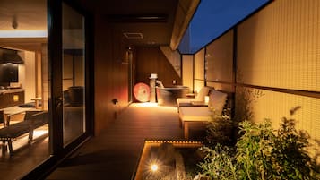 Suite with Open-Air Bath, 65m2 | 3 bedrooms, free minibar, individually decorated, iron/ironing board