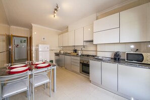 아파트 (2 Bedrooms) | 평면도