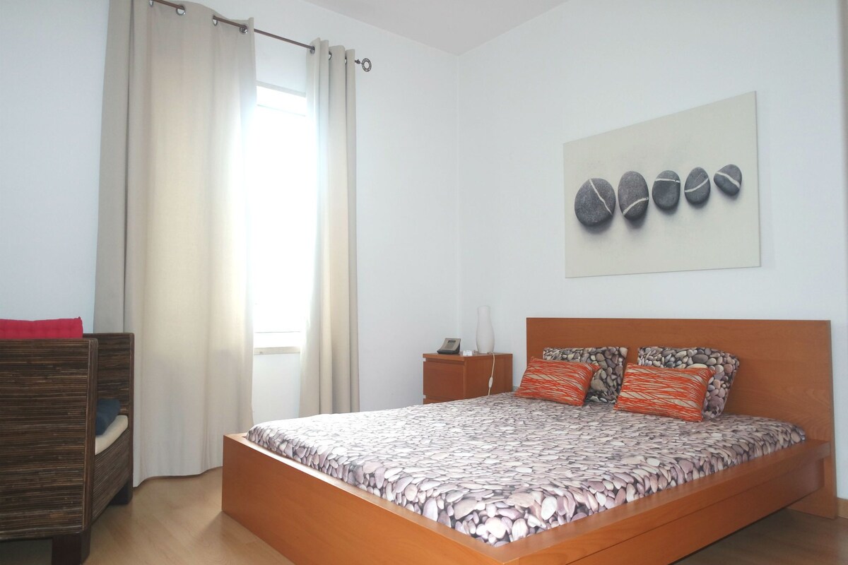 Apartment (2 Bedrooms) | 2 bedrooms, iron/ironing board, WiFi (free), bed sheets