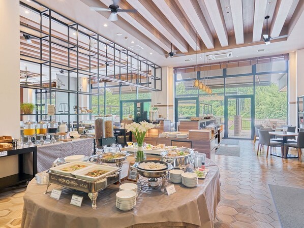 Petit déjeuner buffet