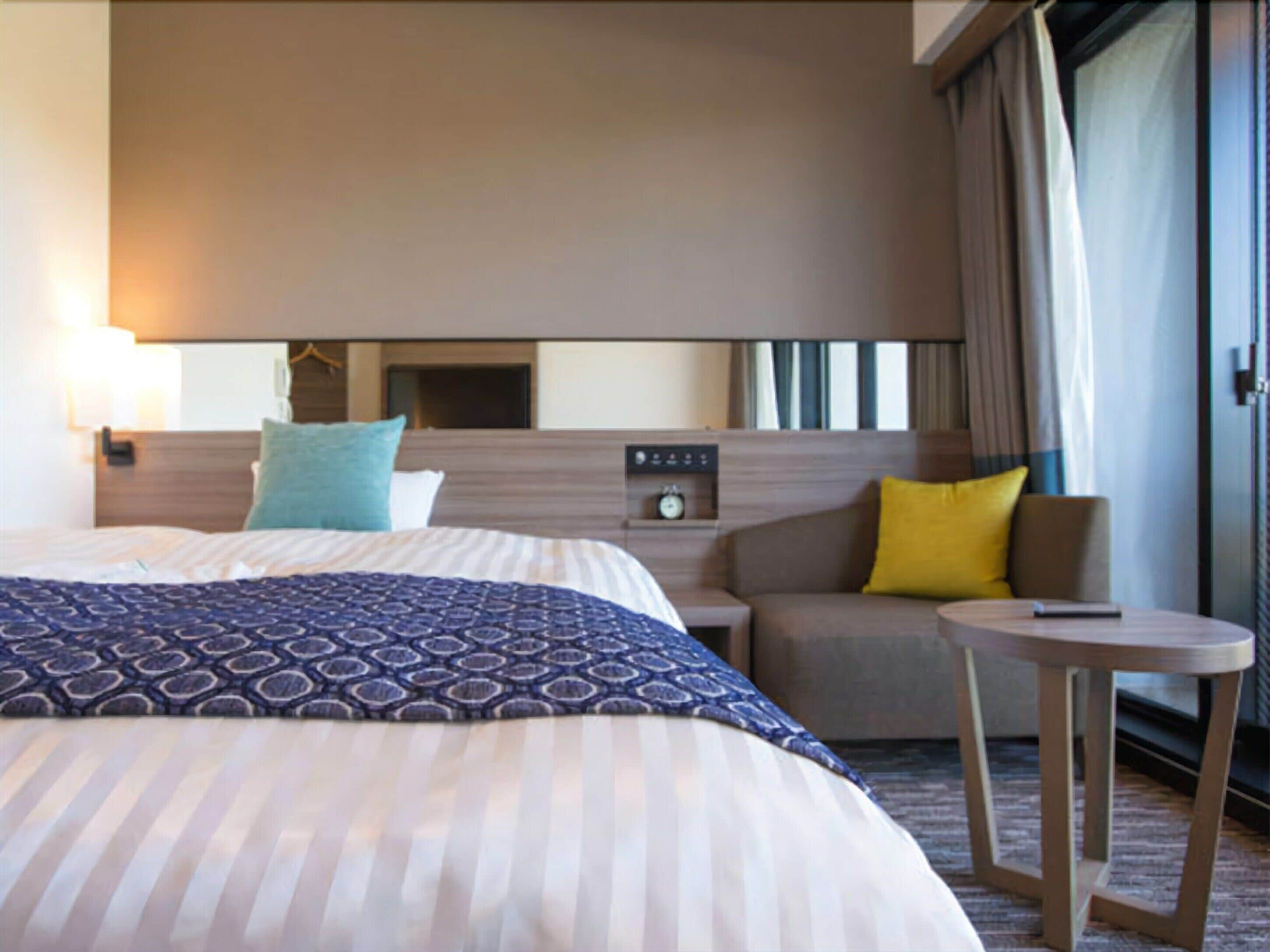 single room, non smoking | in-room safe, desk, soundproofing, free wifi