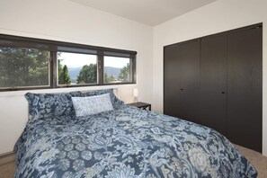 3 chambres, fer et planche à repasser, Wi-Fi gratuit, draps fournis