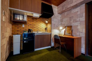 Fridge, microwave, stovetop, electric kettle