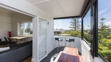 Sun deck