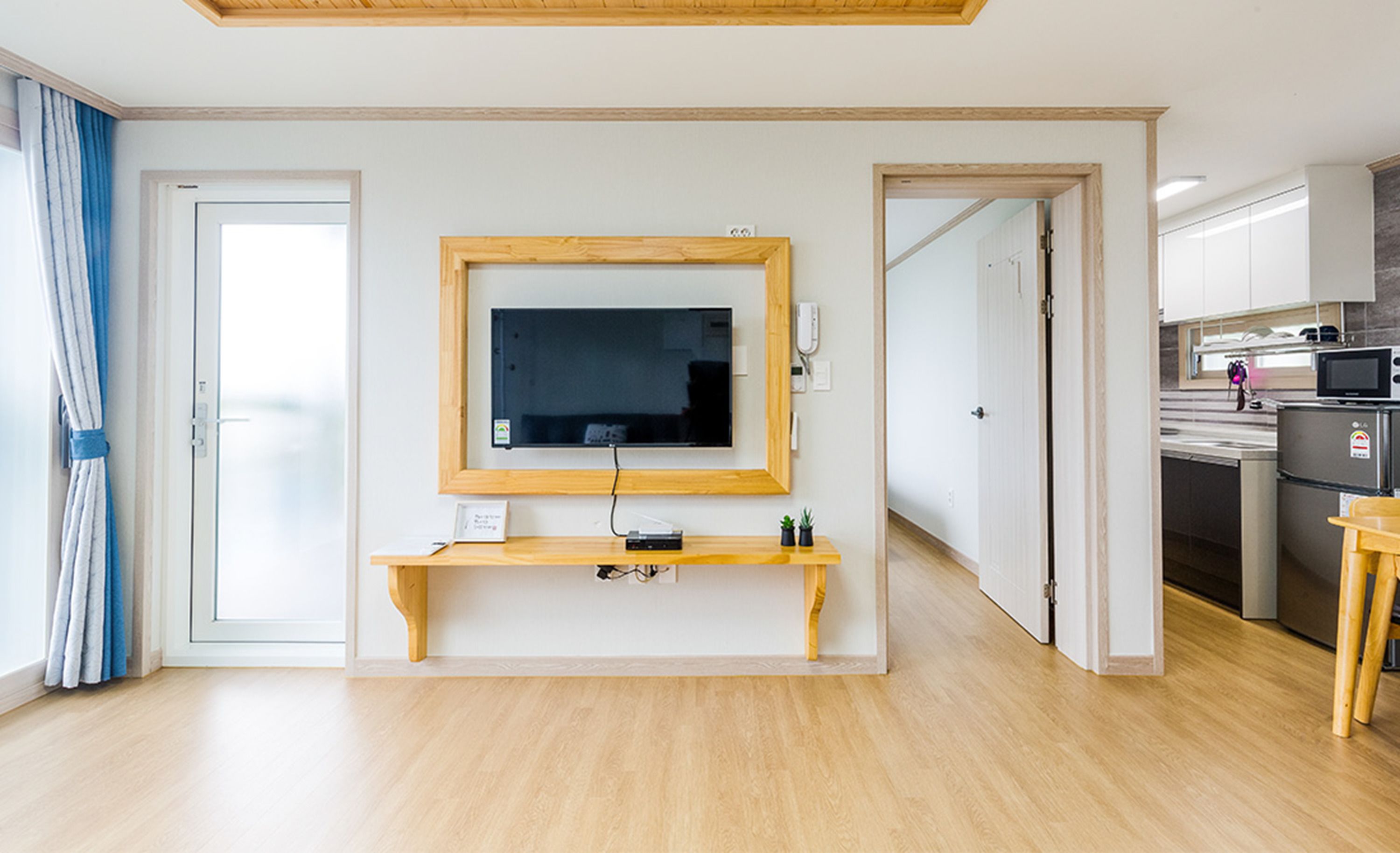 TV