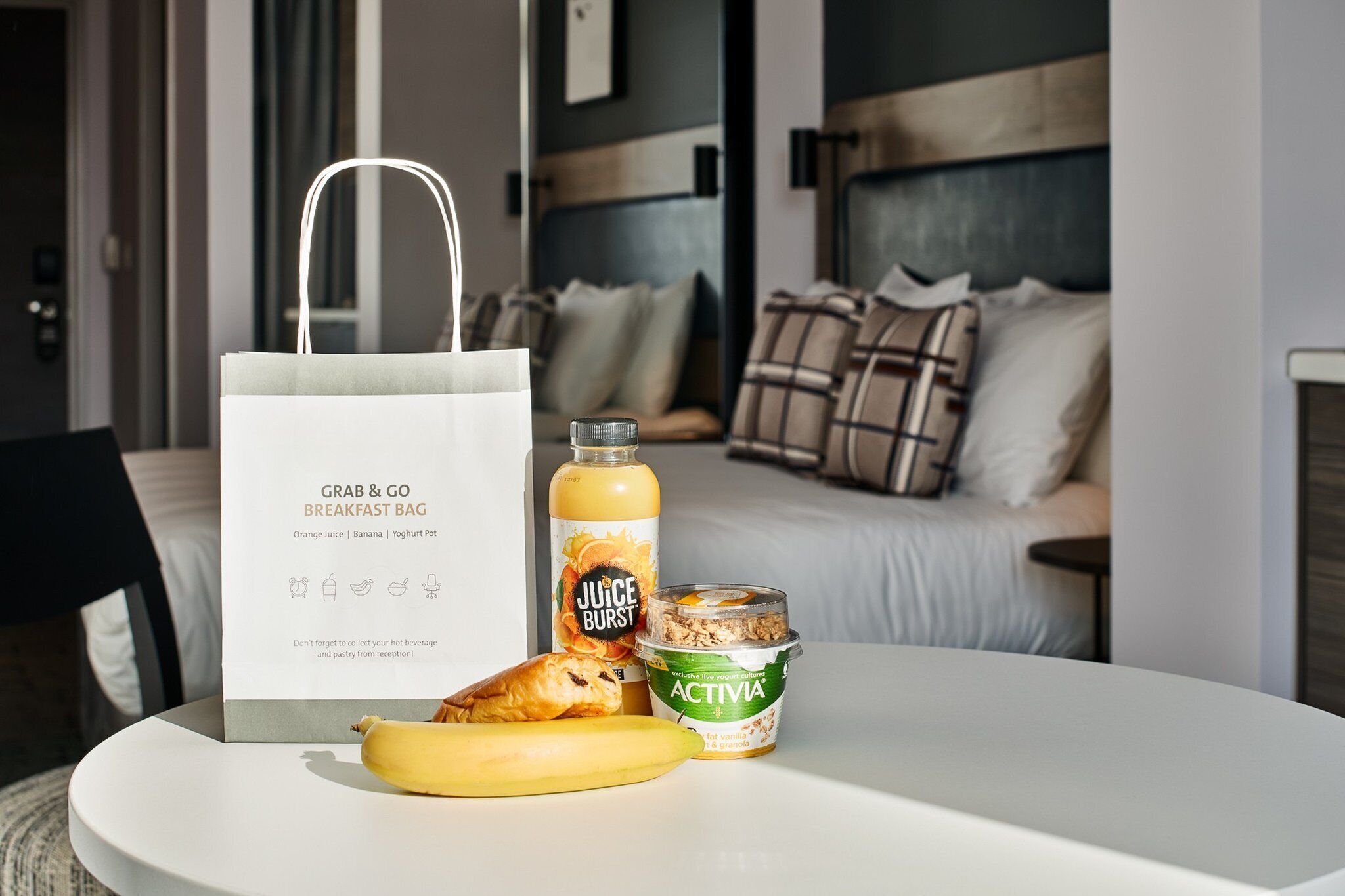Daily continental breakfast (GBP 9 per person)