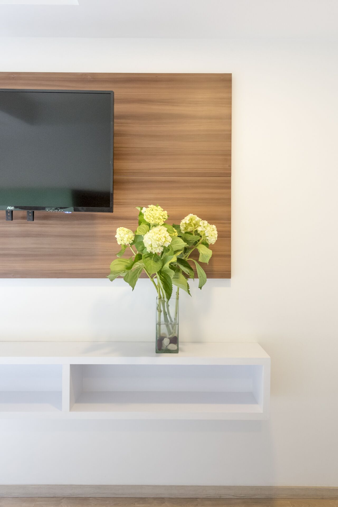 family room, 2 queen beds, non smoking | premium bedding, minibar, in-room safe, desk