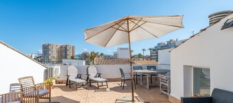 Holiday Home "Can Marineta" in the Port of Portixol in Palma With Solarium