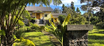 Volcano Village Historic Col-Villa