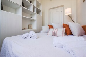 2 bedrooms, desk, iron/ironing board, travel cot
