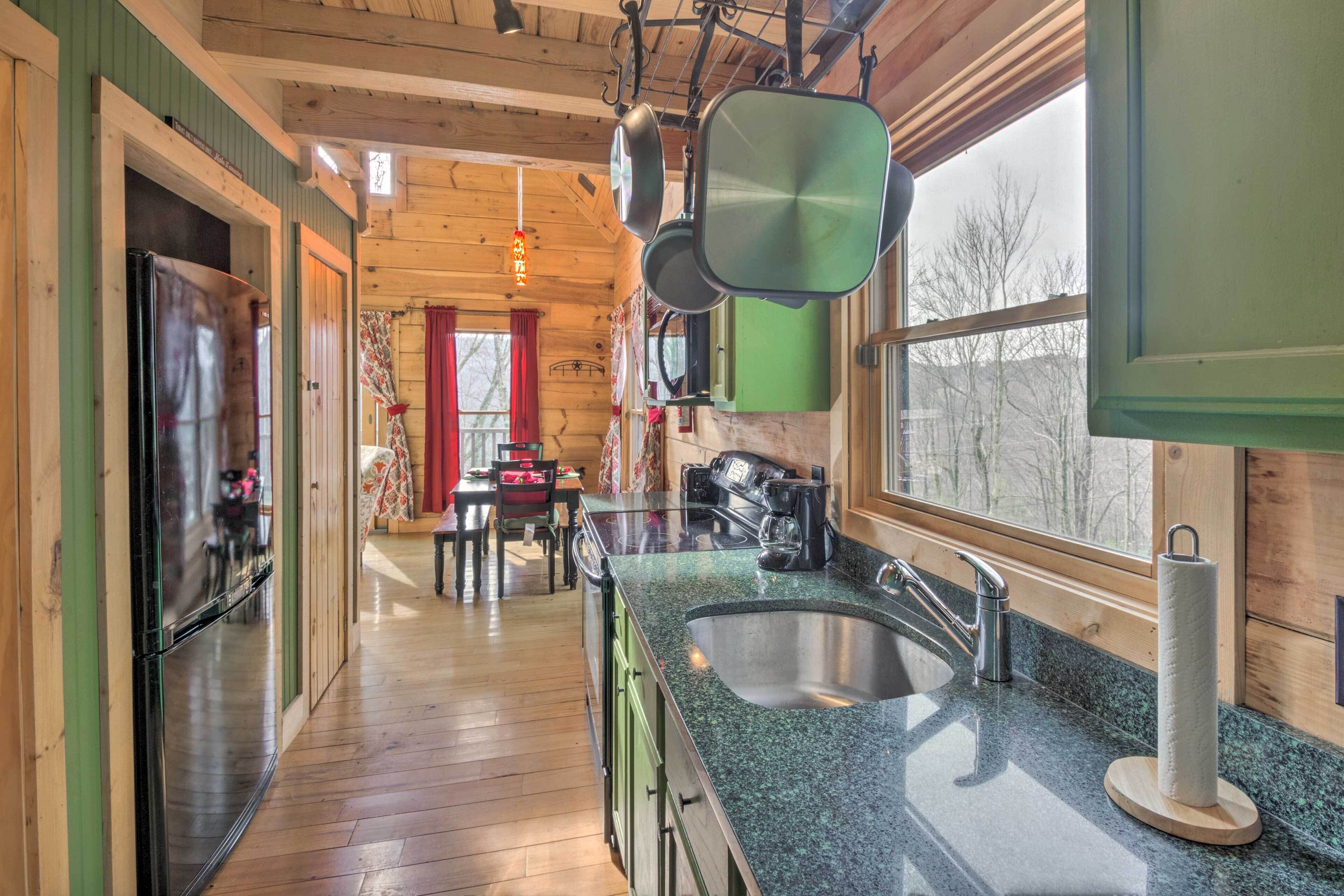 Fridge, microwave, stovetop, dishwasher
