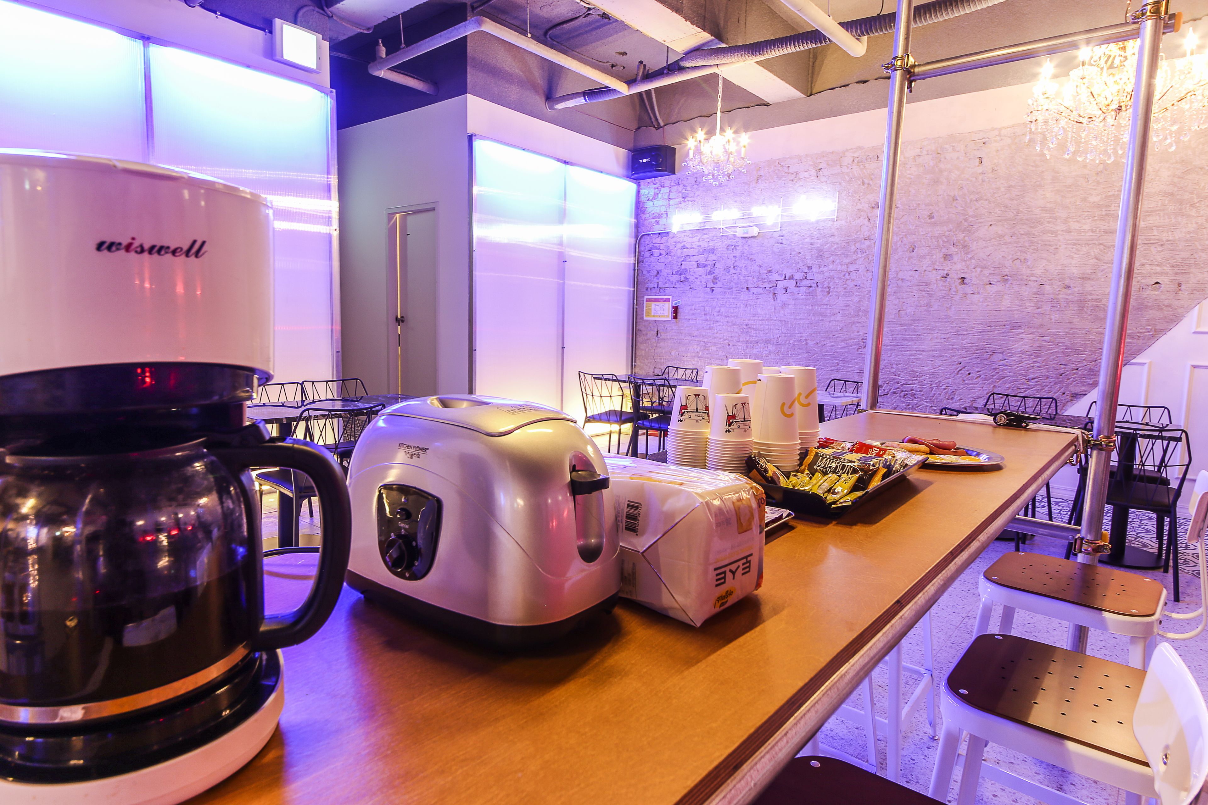 free daily on-the-go breakfast