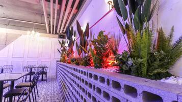 Free on-the-go breakfast on weekdays