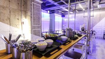 Free on-the-go breakfast on weekdays