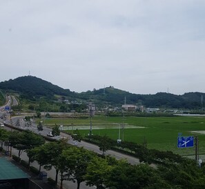 Deluxe Room, 1 Bedroom (Reserve breakfast before 10PM) | View from room - Hotel Yeogiuhtte Suncheon Jorye (Suncheon)