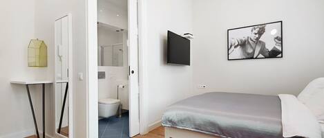 2 Schlafzimmer, Bügeleisen/Bügelbrett, WLAN, Bettwäsche