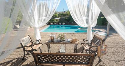 Villa Ginestraio 14, Emma Villas