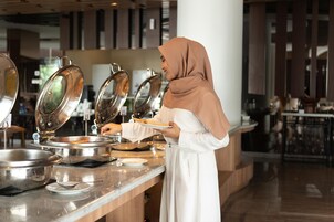 Daily buffet breakfast (IDR 120000 per person)