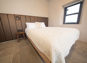 2 bedrooms, free WiFi, bed sheets - Quaint and Luxurious Cottage overlooking Doolin and the Aran Islands (Doolin)