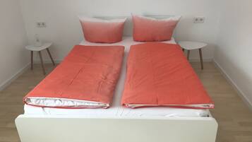 1 bedroom, in-room safe, desk, iron/ironing board