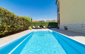 Pool - Nice apartment in Galizana (Galizana)