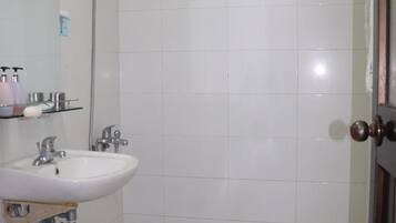 Shower, free toiletries, hair dryer, slippers