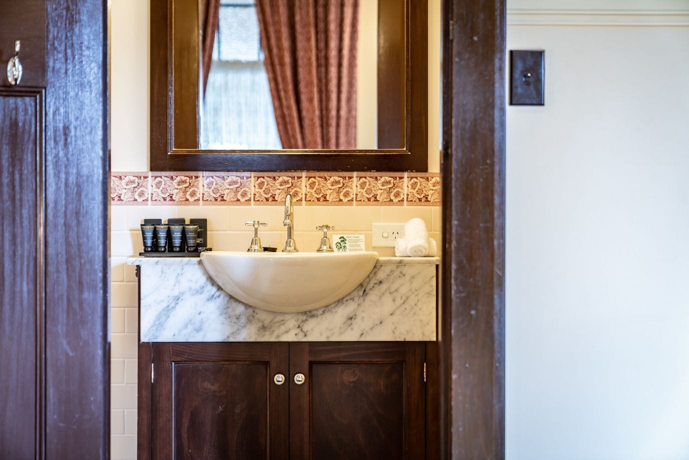 room 1 | bathroom | free toiletries, hair dryer, towels