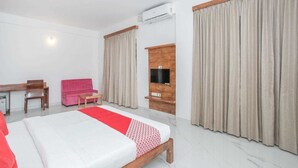 1 bedroom, premium bedding, soundproofing, WiFi (free)