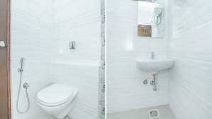 Classic Double Room, 1 Double Bed, Non Smoking | Bathroom