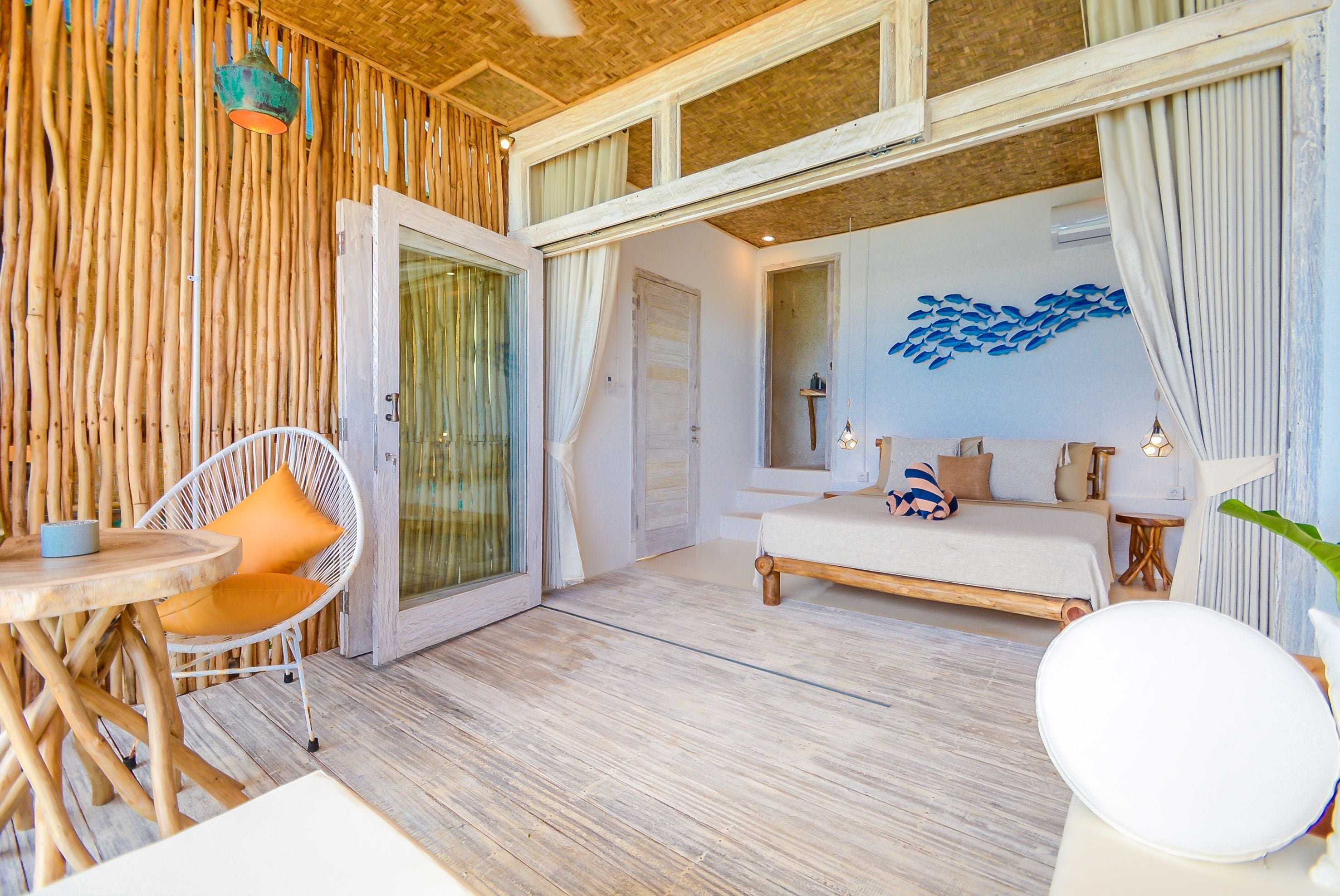 Sábanas de algodón egipcio, ropa de cama de alta calidad y minibar 