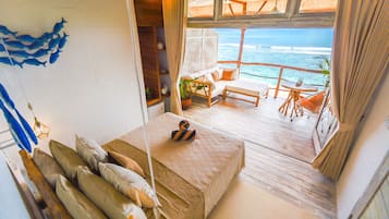 Deluxe Double Room, 1 Queen Bed, Balcony | Egyptian cotton sheets, premium bedding, minibar, in-room safe