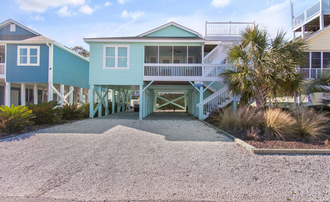 Sunset Beach Cottage just steps away from the Ocean