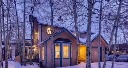 High Street Retreat: Virtuaalikierros, vasta uusittu, 4 korttelia pää- ja myymälöihin