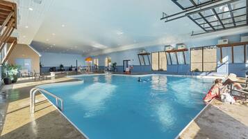Piscine intérieure, piscine chauffée