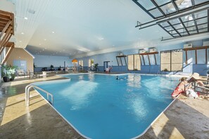 Piscina coperta, una piscina riscaldata