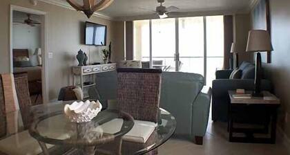 3 Bedroom, 2 Bath Apollo Oceanfront Condo