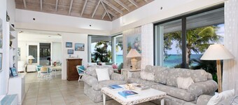 Private Beachfront House on Exclusive Windermere Island