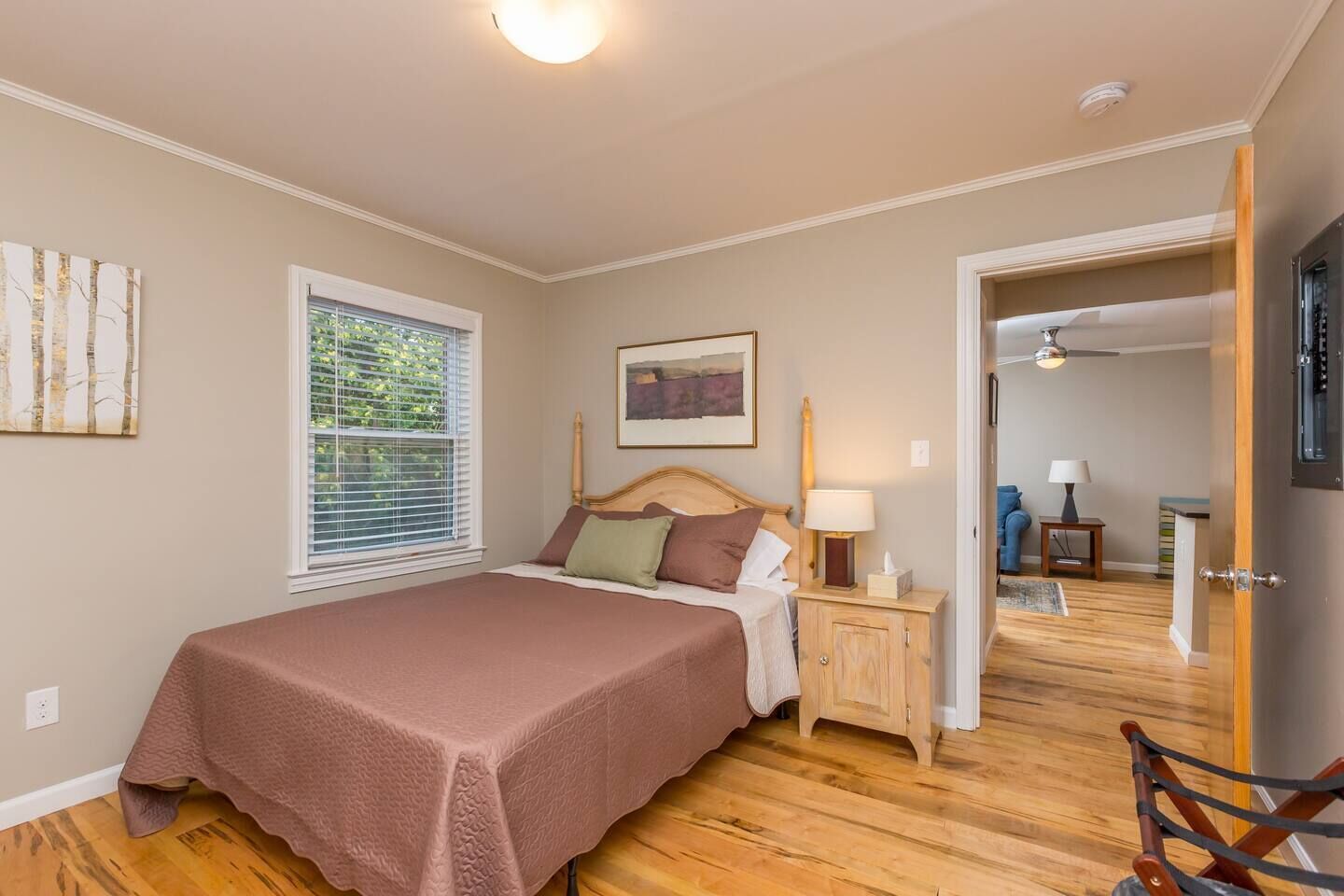 1 chambre, fer et planche à repasser, Wi-Fi gratuit, draps fournis