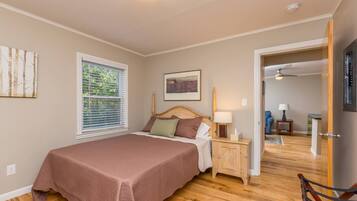 1 chambre, fer et planche Ă repasser, Wi-Fi gratuit, draps fournis