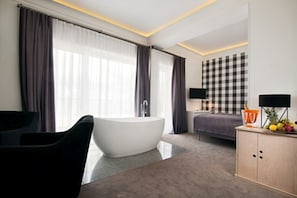 2 bedrooms, iron/ironing board, WiFi, bed sheets - Zatoka Sztuki Art& Business Center (Sopot)