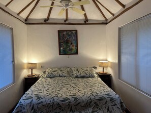 3 bedrooms, in-room safe, desk, iron/ironing board