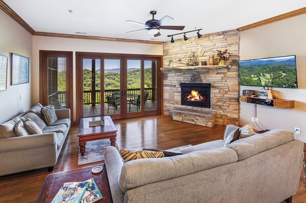 Smart TV, fireplace, DVD player