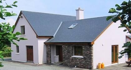 Wonderful Sea Views, Walks, Hiking, Beaches, Fishing, Family Friendly, WiFi