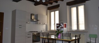 Appartement romantique en plein centre historique tout confort, wi-fi gratuit