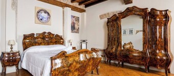 Romantic apartment in the heart of the historic center, free wi-fi